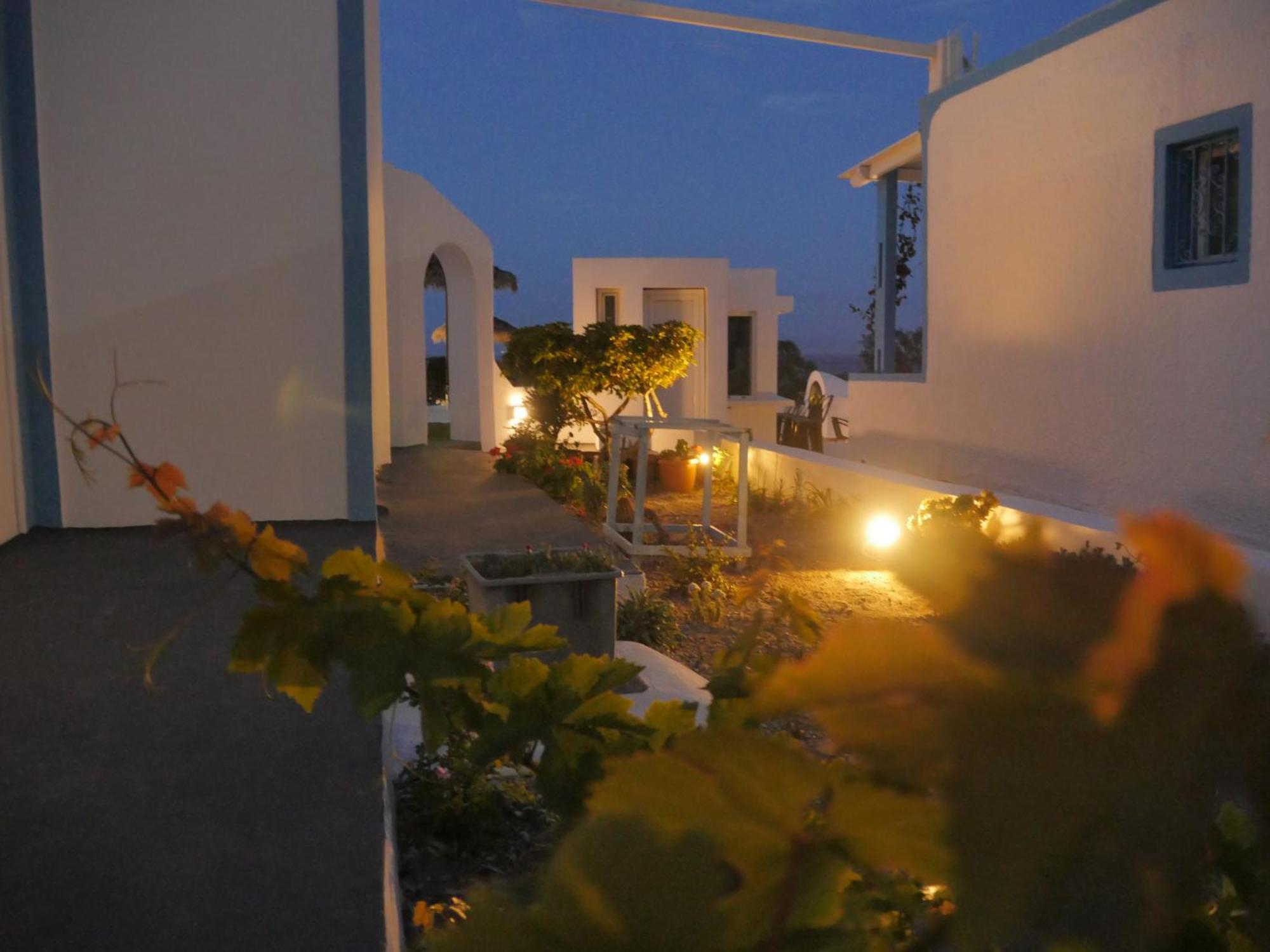 Ancient Thera Studios Kamari&Swimming Pool Exterior foto