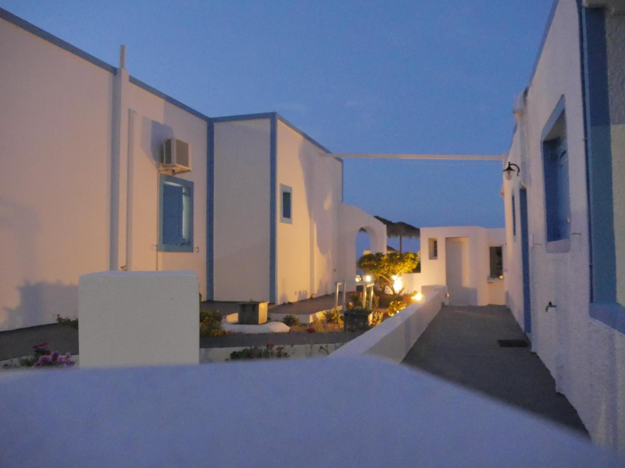 Ancient Thera Studios Kamari&Swimming Pool Exterior foto