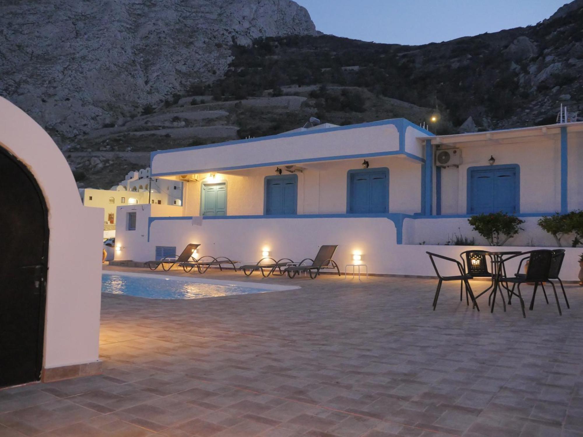 Ancient Thera Studios Kamari&Swimming Pool Exterior foto