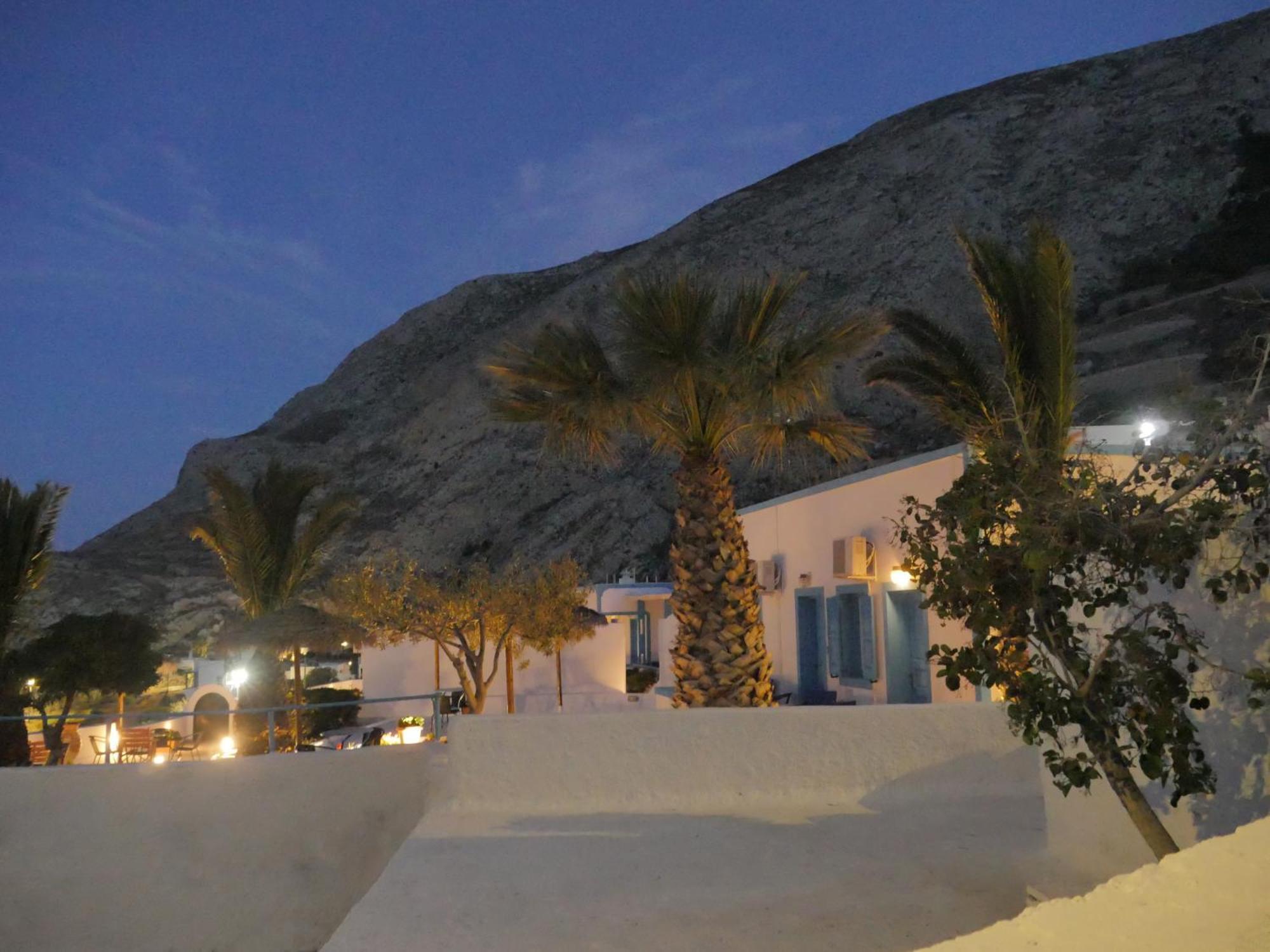 Ancient Thera Studios Kamari&Swimming Pool Exterior foto